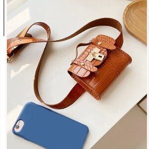 Crocodile Pattern Brown Crossbody Bag